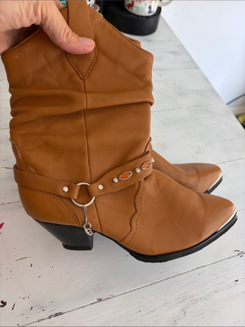 Dingo Tan Leather Boots 7.5US leather like new heeled western silver grom jewels